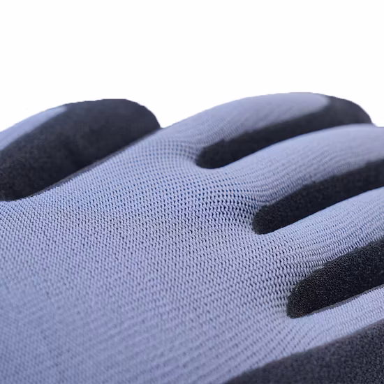 Gants en nitrile finis sableux adaptés aux besoins du client de bouts de doigts en caoutchouc enduits par paume durable d'OEM
